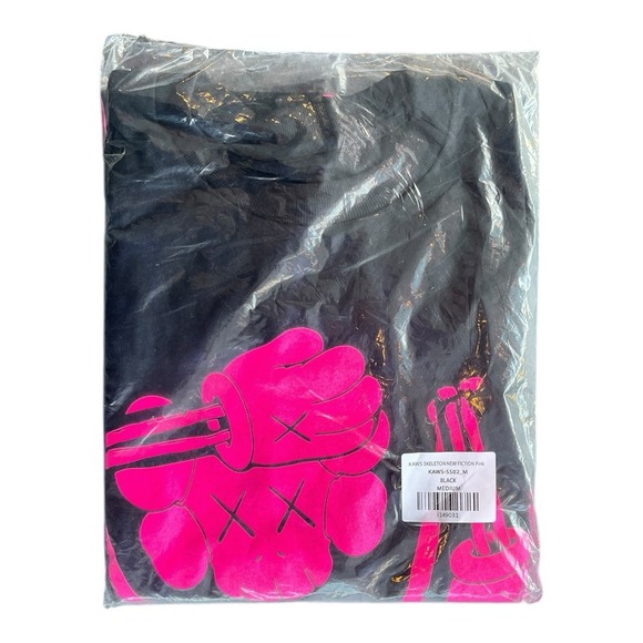 Kaws New Fiction Pink Skeleton 2021 Exhibition Black T Shirt Med NIB Art Wear